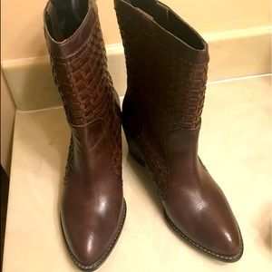 Donald J Pliner boots